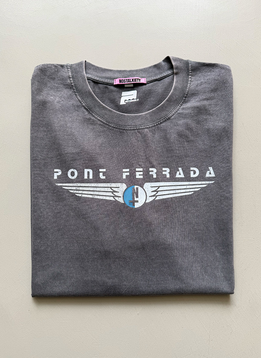 Camiseta PONT FERRADA - NOSTALXIETY x Ponferrada IA